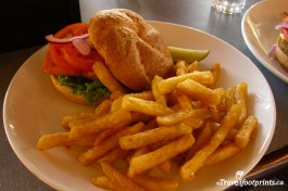 salmon-burger-dining-beer-dinghy-dock-pub-protection-island-nanaimo-attraction-food-entertainment